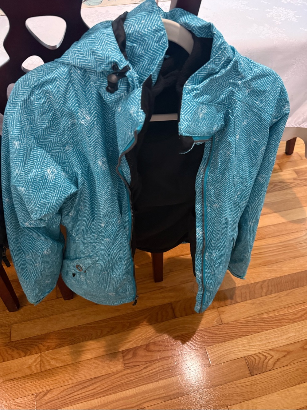 Teal Hooded ski jacket with Chevron Texture